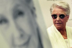 Lola Herrera, ayer en la presentación de 'Me quedo con lo mejor', las memorias con las que levanta el telón de una vida de mil colores.