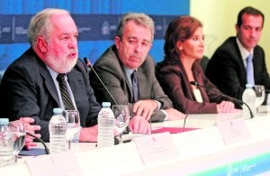 Cañete, Cerdá y los consejeros de La Mancha y Madrid. ::                             MAGRAMA