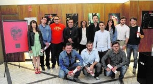 Los premiados en el festival, ayer, en la Filmoteca junto a Marta López-Briones (c). ::
ALFONSO DURÁN / AGM