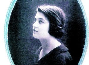 Retrato de estudio que María Moliner se hizo en 1922, en su primer destino, el Archivo de Simancas.