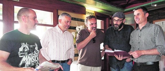 Ginés Sánchez, José Belmonte, Manuel Moyano, Miguel Ángel Hernández y José M. Jiménez. 