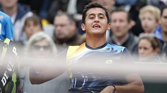 Almagro, fotografiado antes de retirarse del partido.