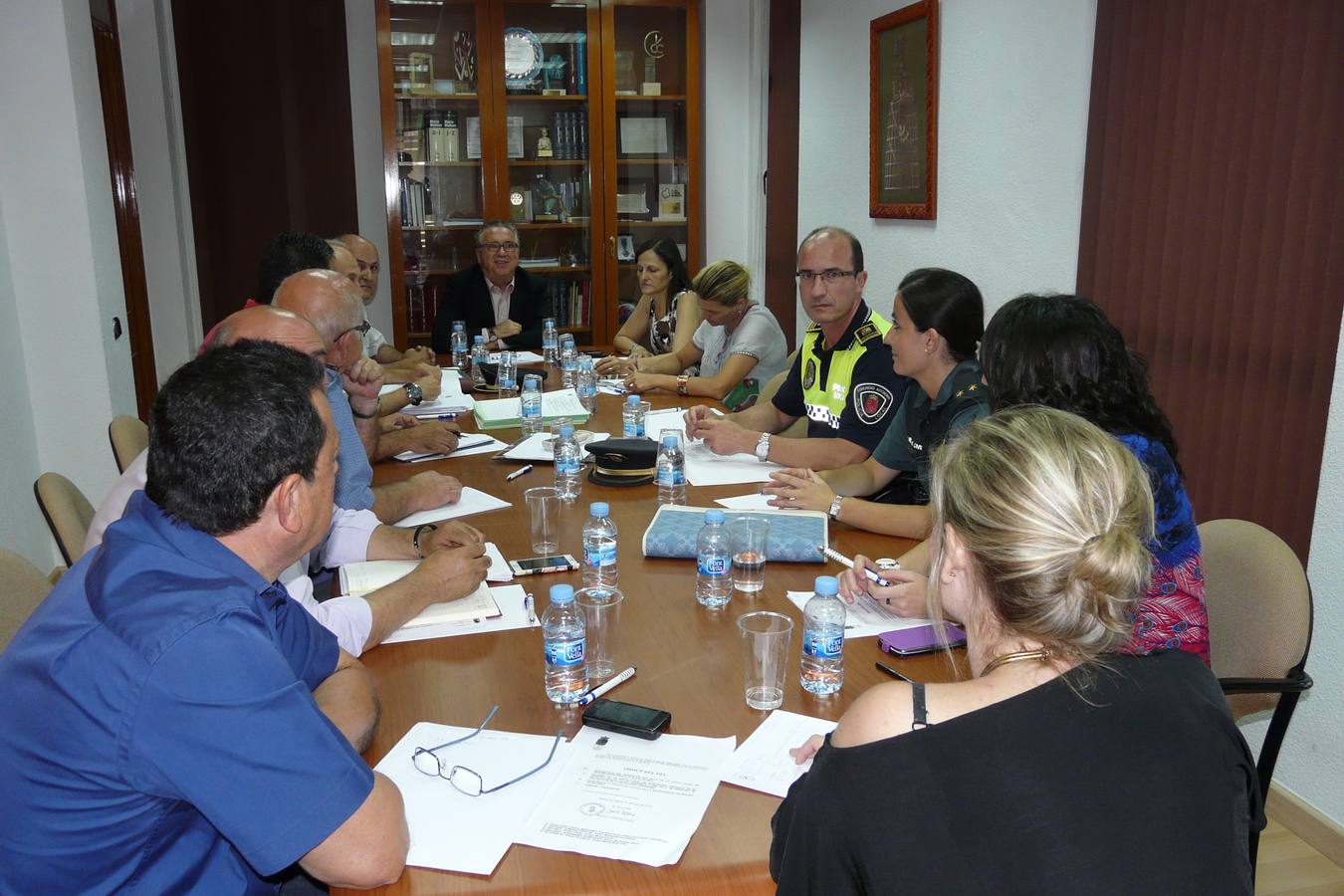 Reunión de los representantes de la Junta Local de Seguridad Ciudadana y del Ayuntamiento. 