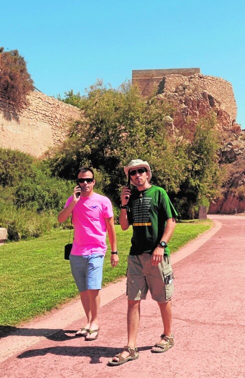 Turistas, ayer en el Castillo, el monumento más visitado. 