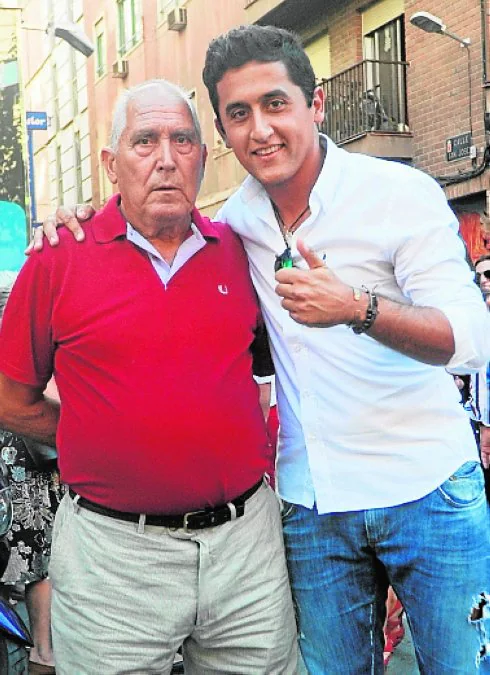 El tenista murciano Nico Almagro, con Nicolás Almagro, su padre.
