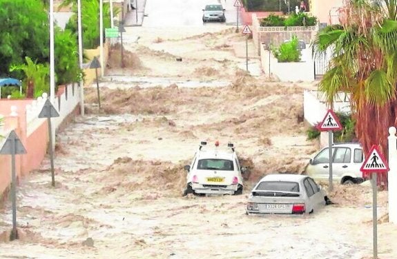 Las tormentas dejan inundaciones en Mazarrón, Águilas y Puerto Lumbreras