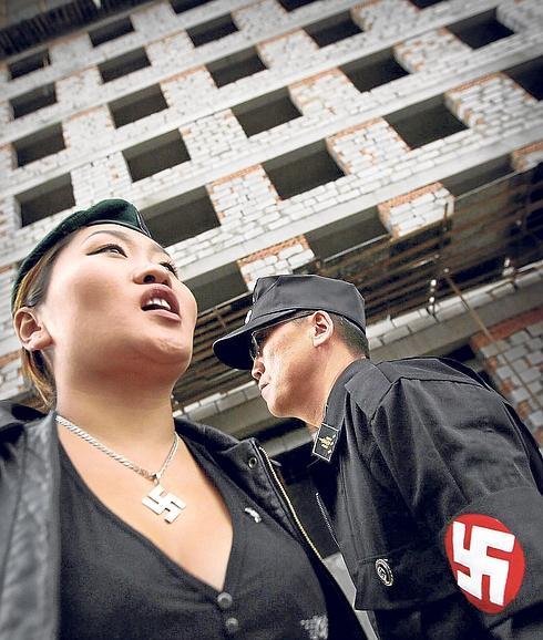 Líderes del grupo neonazi, en Ulan Bator.