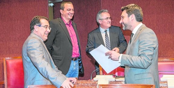 Francisco Abellán, José A. Pujante, Alfonso Navarro y Joaquín López, ayer en la Asamblea.