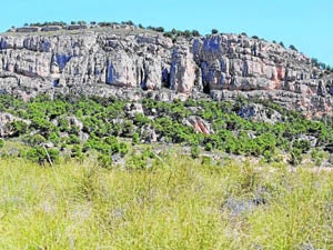 Perfil rocoso de la Sierra de la Pila.