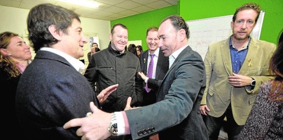 Antonio Hidalgo,  Pablo González Conejero, Pepín Liria y Jerónimo Tristante, durante la presentación solidaria. 