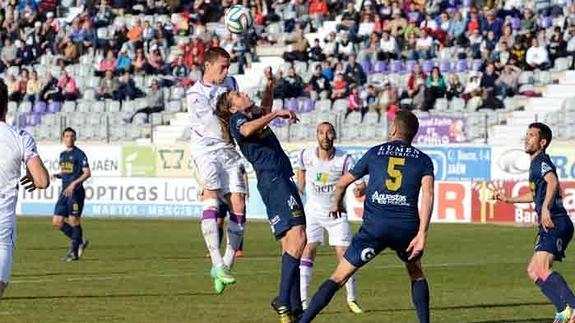 Un momento del partido disputado este domingo en Jaén.