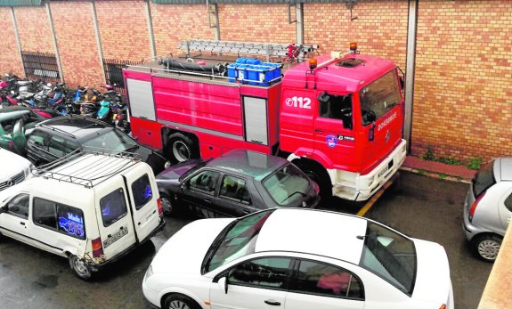 Una de las fotos remitidas al CEIS para denunciar que el nodriza no puede salir en caso de emergencia.