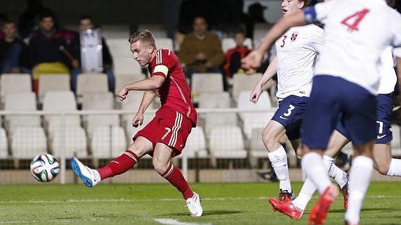 Deulofeu, durante la jugada del segundo gol.