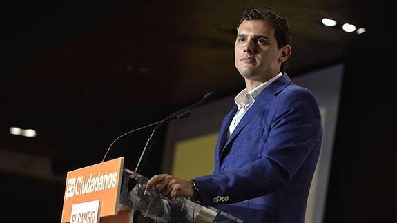 Albert Rivera, a su llegada al acto celebrado en Murcia este sábado. 