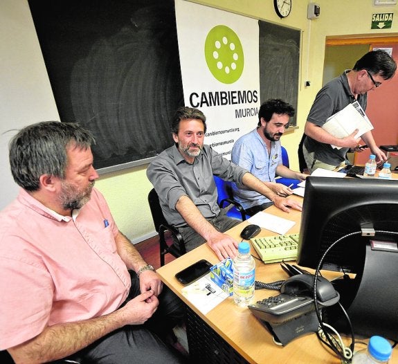 Ignacio Tornel (izquierda), Mauricio Valiente, Pedro Luis López y Antonio Campillo, ayer por la tarde. 