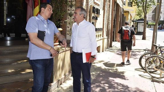 José Antonio Pujante y Rafael González Tovar tras su reunión en la capital. 