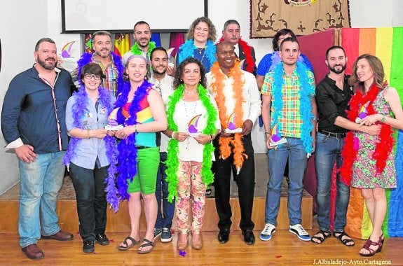 Premiados por Galactyco y representantes de la asociación. 