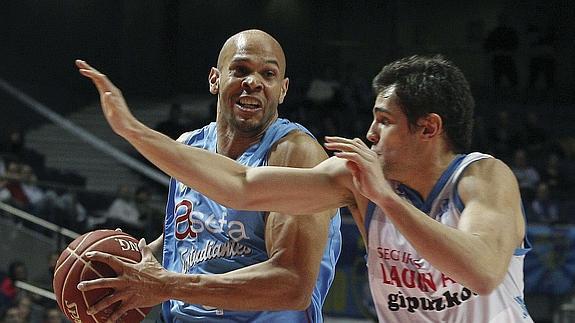 Fisher en su última etapa como jugador en el Estudiantes.