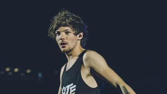 Louis Tomlinson de One Direction.