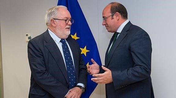 Arias Cañete y Sánchez, hoy en Bruselas.