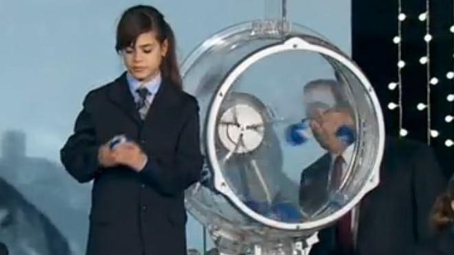 La Lotería del Niño reparte premios un año más