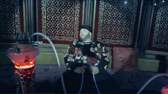 Fotograma del vídeoclip de Kiko Rivera.