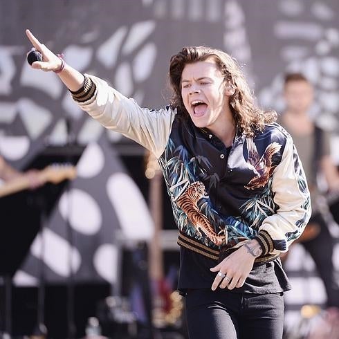 Harry Styles durante la actuación de One Direction en el programa de 'Good Morning America'. 