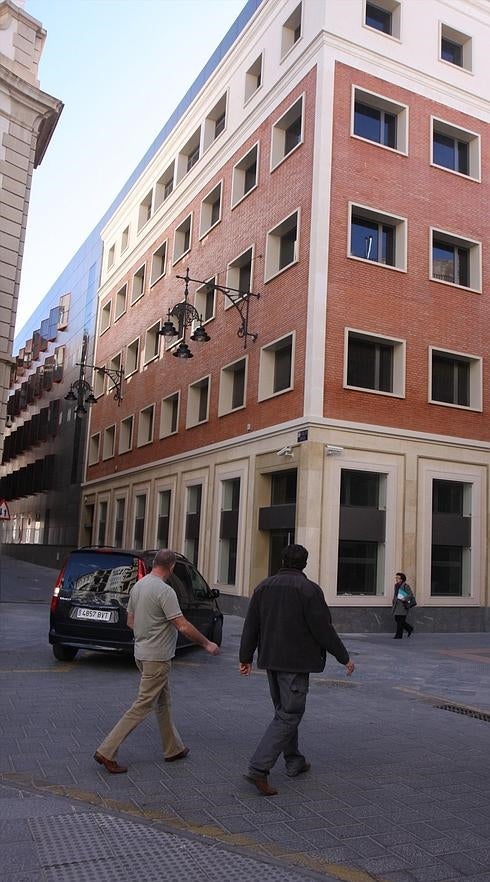 Vista del edificio administrativo San Miguel. 