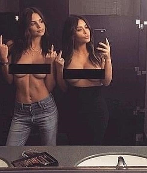 Kim Kardashian y la modelo Emily Ratajkowski 