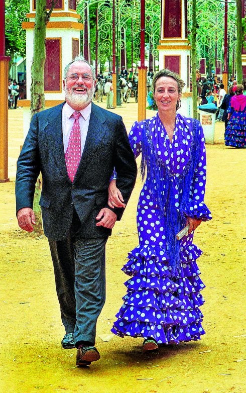 Arias Cañete y Micaela Domecq en la Feria de Jerez. 