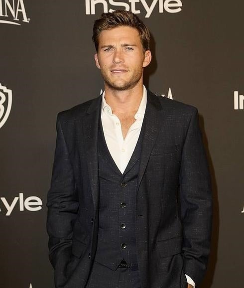 El actor Scott Eastwood en la alfombra roja de los Globos de Oro de 2015. 
