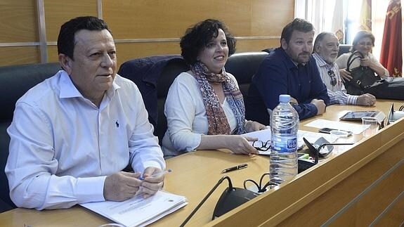 Los cinco concejales de Ciudadanos en Molina de Segura, ahora expulsados. 