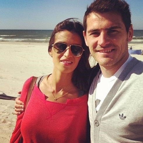 Sara Crabonero e Iker Casillas en un día de descanso en la Eurocopa 2012, probablemente en Sopot (Polonia). 