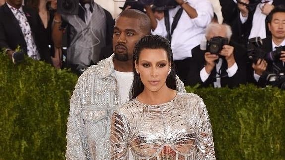 Kim Kardashian, sorprendida por su marido en el día de la madre