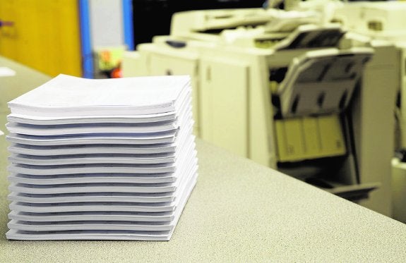 La UMU implanta un sistema de impresión 'online' para que los estudiantes ahorren en fotocopias