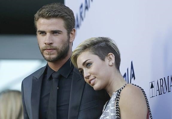 Liam Hemsworth y Miley Cyrus en 2013. 
