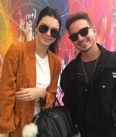 Kendall Jenner y J Balvin, ¿pareja a la vista? | La Verdad Kendall Jenner y J Balvin, ¿pareja a la vista? | La Verdad