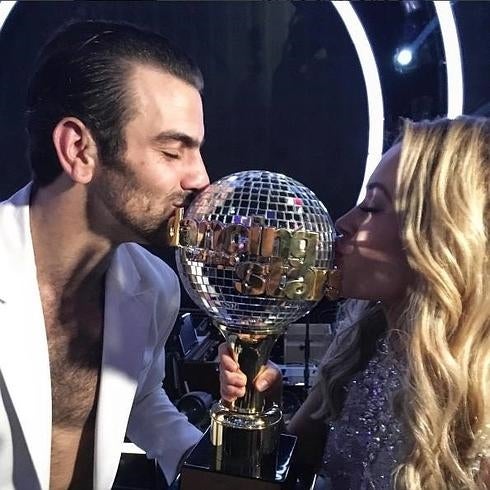 Los ganadores de la última edición del concurso 'Dancing with the Stars'. 