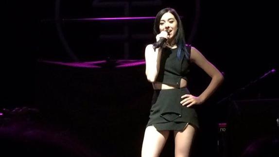 Christina Grimmie durante un concierto.