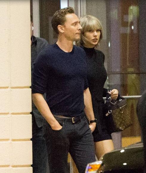 La pareja fue pillada a la salida de un restaurante de Nashville. 