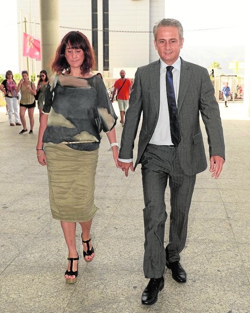 Rosario Valcárcel, junto a su marido, Fulgencio Perán. 