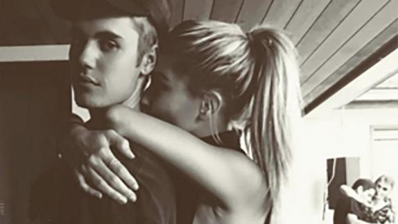 Hailey Baldwin saca partido de ser la ex de Justin Bieber