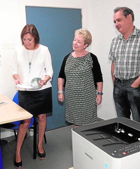 La consejera de Sanidad, Encarna Guillén, ayer en Murcia.