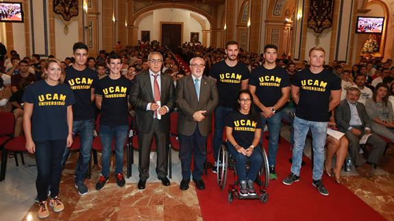 Deportistas olímpicos en el monasterios de Los Jerónimos de la UCAM. 