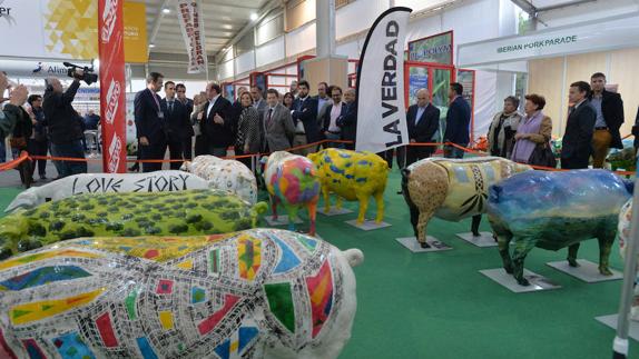 El presidente visita la exposición 'Iberian Pork Parade'. 