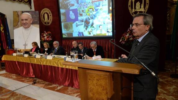 Rafael Matesanz, este martes, en la inauguración del curso académico. 
