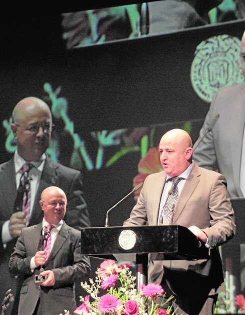 Ginés Méndez, consejero delegado de Lorquimur, dedicando unas palabras en nombre de la empresa tras recibir el premio. 