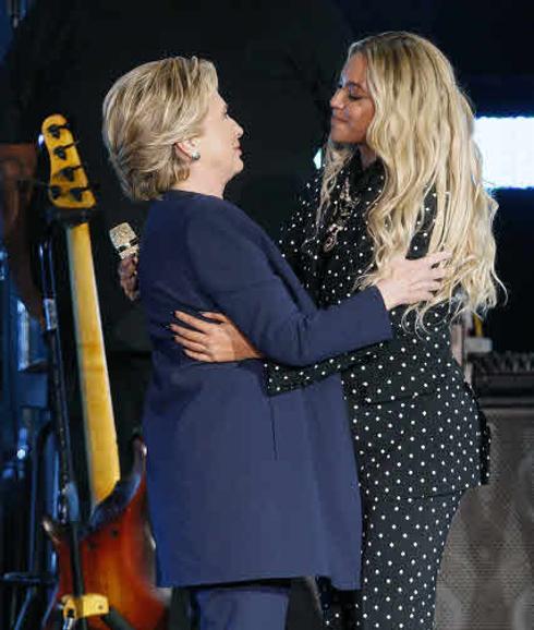 Beyoncé con la ex-candidata Hillary Clinton