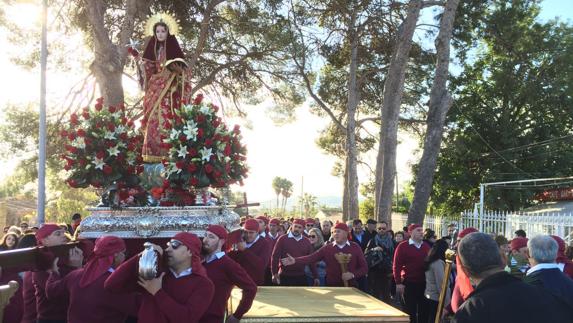 La Santa de Totana, al inicio de la romería. 