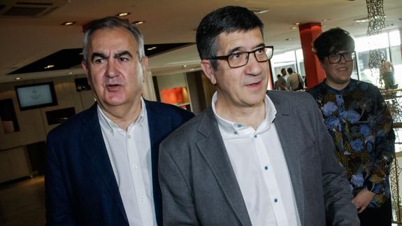 Tovar y Patxi López, en una foto de archivo. 